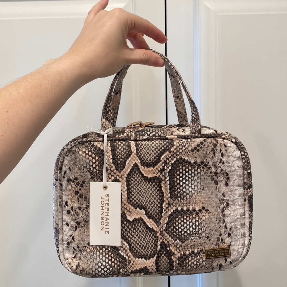 NWT Stephanie Johnson Travel Case